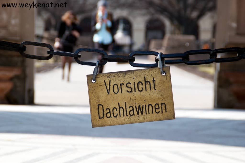 Warnung vor Dachlawinen im Münchner Hofgarten
